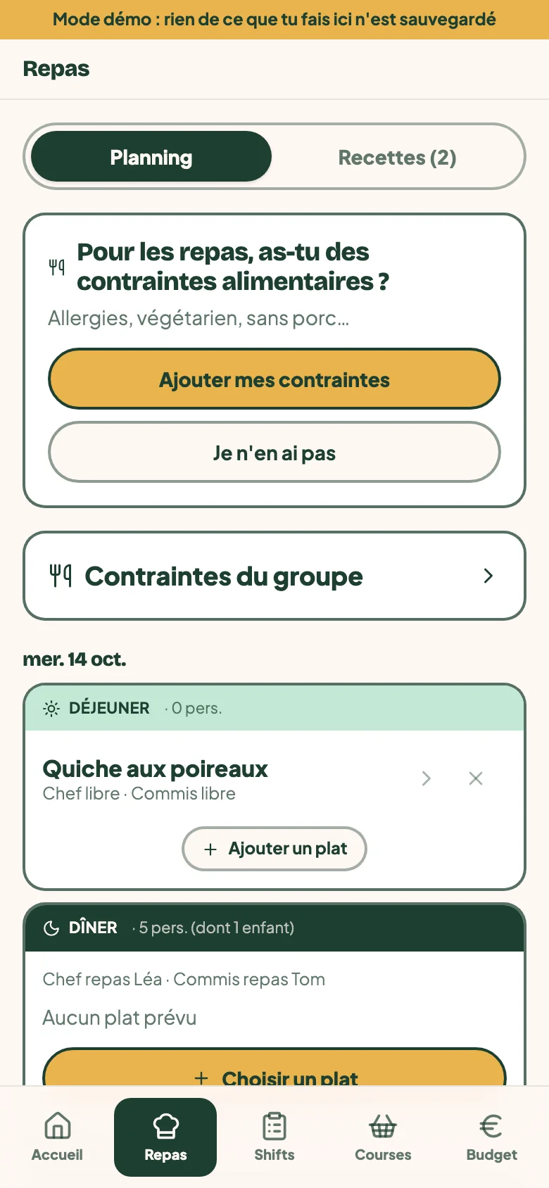 Planning réel des repas du séjour d'exemple : convives, plats et rôles de cuisine.